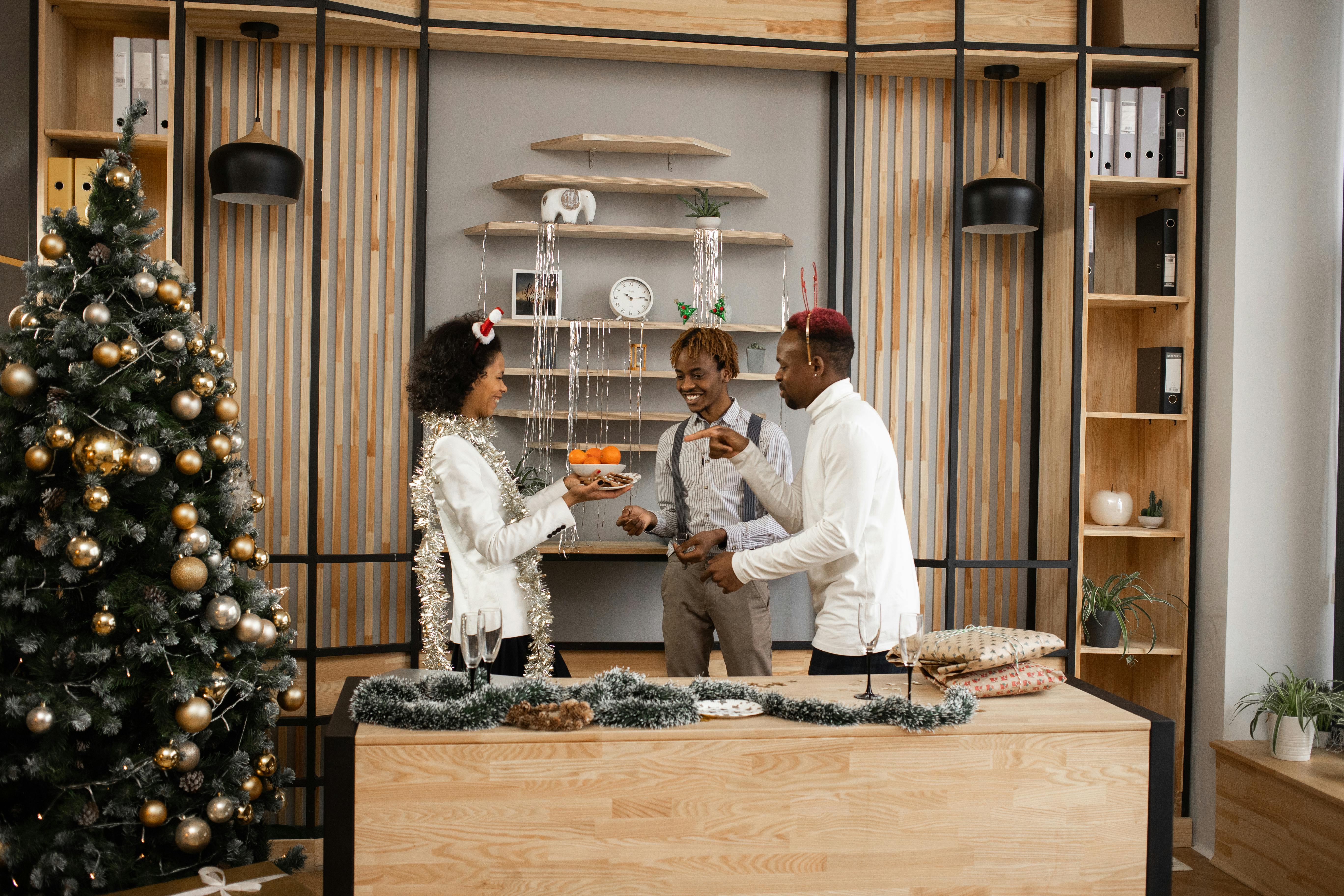 Workplace holiday events ideas