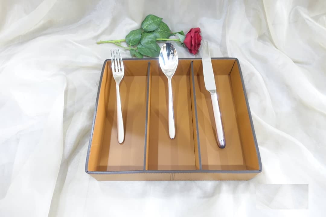 Rudi - Ale Cutlery Holder Cognac 28.5x24.5