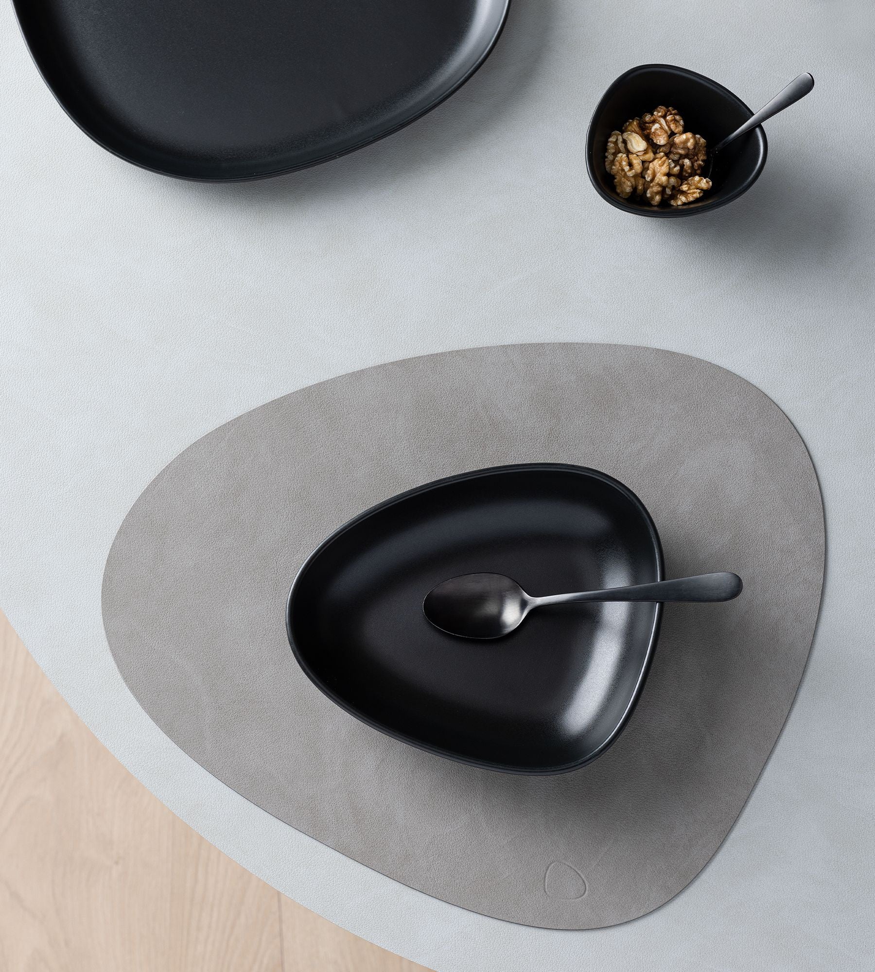 Lind Dna - Stoneware Deep Plate Black